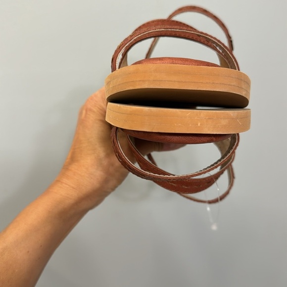 NWOT Frye Women's Faye Strappy Slide Brown Sandal Size 7.5 - Picture 11 of 14